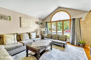 8619 Linder Ave, Burbank, IL 60459 - Photo 5