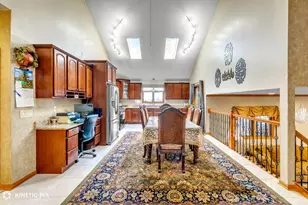 8619 Linder Ave, Burbank, IL 60459 - Photo 9