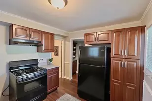 101 Shabbona Dr, Park Forest, IL 60466 - Photo 3