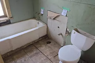 134 W 107th St, Chicago, IL 60628 - Photo 9