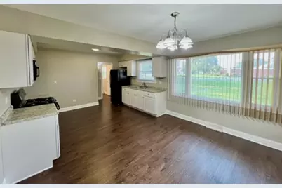 16535 S Elm Court, South Holland, IL 60473 - Photo 5