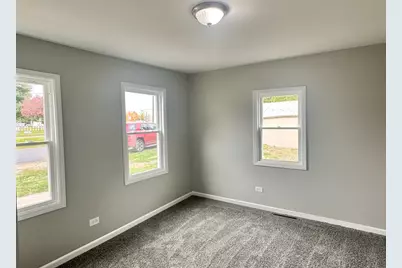 248 N State Street, Franklin Grove, IL 61031 - Photo 15