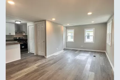 248 N State Street, Franklin Grove, IL 61031 - Photo 9