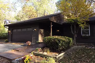 10821 Keokuk Trail, Roscoe, IL 61073 - Photo 3