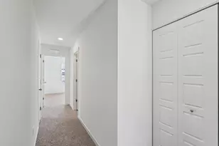 901 Briar Gln Ct, Hampshire, IL 60140 - Photo 9