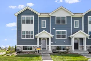 901 Briar Gln Ct, Hampshire, IL 60140 - Photo 1