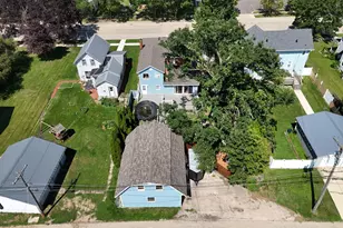 110 W Mason St, Lena, IL 61048 - Photo 5