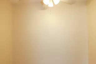 521 W Briar Pl, Chicago, IL 60657 - Photo 5