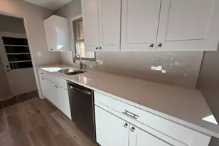 1011 Monroe Dr, Bloomington, IL 61701 - Photo 11