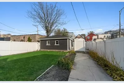 1631 N Tripp Avenue, Chicago, IL 60639 - Photo 23