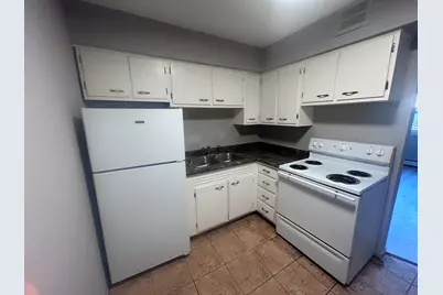 1213 N 34th Avenue #11, Melrose Park, IL 60160 - Photo 5