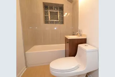 1473 W Erie Street #2R, Chicago, IL 60642 - Photo 17