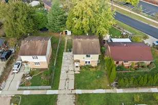 520 Aller Ave, Elgin, IL 60120 - Photo 19