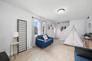 520 Aller Ave, Elgin, IL 60120 - Photo 11