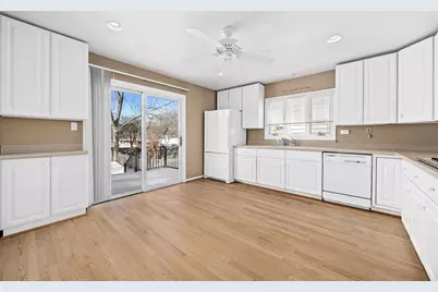 5252 Fairmount Avenue, Downers Grove, IL 60515 - Photo 9