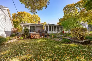 5252 Fairmount Ave, Downers Grove, IL 60515 - Photo 3