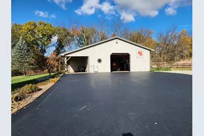 16360 Spring Valley Road, Morrison, IL 61270 - Photo 11