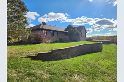 16360 Spring Valley Road, Morrison, IL 61270 - Photo 3