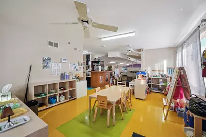 1S221 Summit Avenue, Oakbrook Terrace, IL 60181 - Photo 15