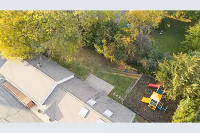 1S221 Summit Avenue, Oakbrook Terrace, IL 60181 - Photo 7