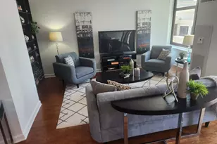 233 E 13th St, Chicago, IL 60605 - Photo 3