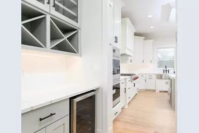 570 S Parkside Avenue, Elmhurst, IL 60126 - Photo 7