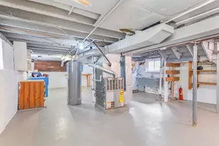 3439 W 66th Pl, Chicago, IL 60629 - Photo 23