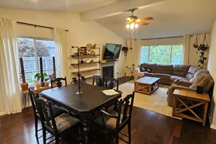 3304 Valerie Dr, Champaign, IL 61822 - Photo 7