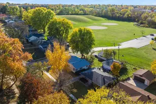 417 27th St, Rockford, IL 61108 - Photo 3