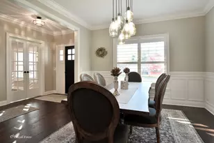 1028 S 5th St, Saint Charles, IL 60174 - Photo 9