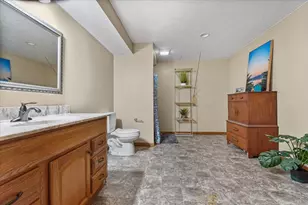 8 Stetson Dr, Bloomington, IL 61701 - Photo 23