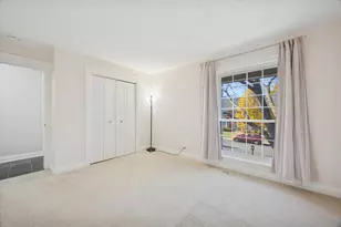 5731 Sutton Pl, Hinsdale, IL 60521 - Photo 11