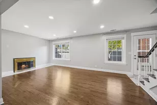 5731 Sutton Pl, Hinsdale, IL 60521 - Photo 7