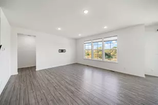 356 S Pointe Ave, South Elgin, IL 60177 - Photo 7