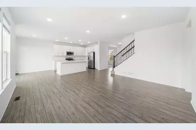 356 S Pointe Avenue, South Elgin, IL 60177 - Photo 11