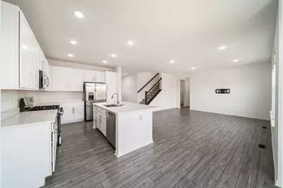 356 S Pointe Avenue, South Elgin, IL 60177 - Photo 15