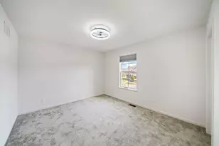 356 S Pointe Ave, South Elgin, IL 60177 - Photo 27