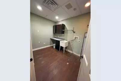 [Address not provided], Carol Stream, IL 60188 - Photo 9