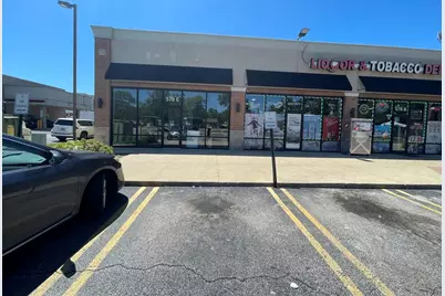 [Address not provided], Carol Stream, IL 60188 - Photo 1