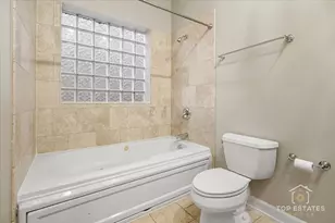 3749 N Ashland Ave, Chicago, IL 60613 - Photo 21