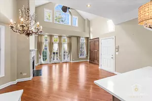 3749 N Ashland Ave, Chicago, IL 60613 - Photo 15