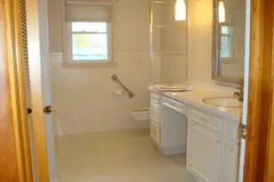 522 N 3rd St, Cissna Park, IL 60924 - Photo 23