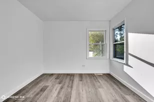 18888 W Oak Ave, Mundelein, IL 60060 - Photo 15