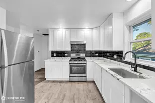 18888 W Oak Ave, Mundelein, IL 60060 - Photo 11