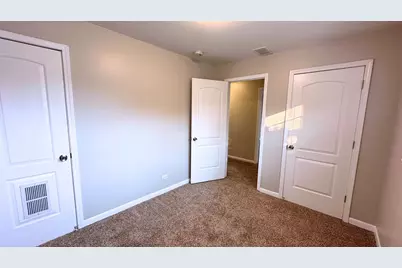 3125 W Whipple Drive, Merrionette Park, IL 60803 - Photo 15