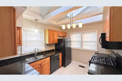 3125 W Whipple Drive, Merrionette Park, IL 60803 - Photo 5