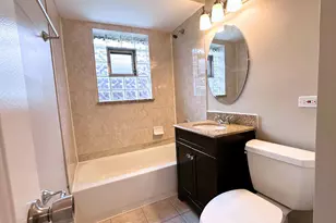 3125 W Whipple Dr, Merrionette Park, IL 60803 - Photo 9