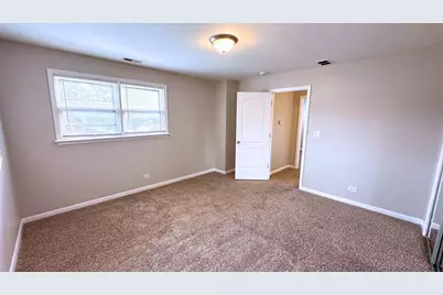 3125 W Whipple Drive, Merrionette Park, IL 60803 - Photo 17