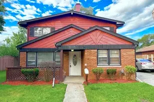 3125 W Whipple Dr, Merrionette Park, IL 60803 - Photo 1