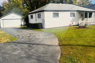 1514 173rd St, East Hazel Crest, IL 60429 - Photo 1